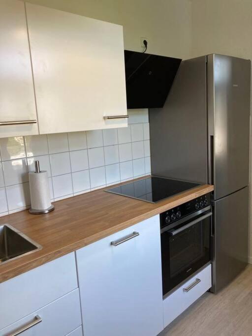 Super Lage Modern Boxspringbett *netflix* Wlan* Apartment
